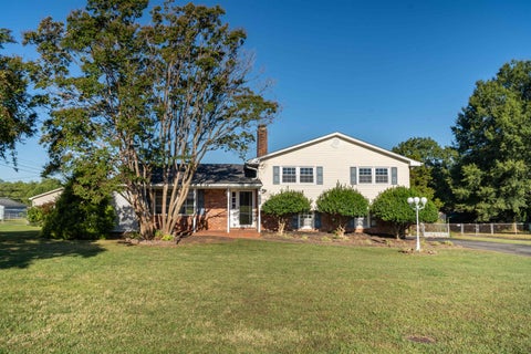 Homes For Sale - 124 Midland Drive<br/> Boiling Springs, SC 29316
