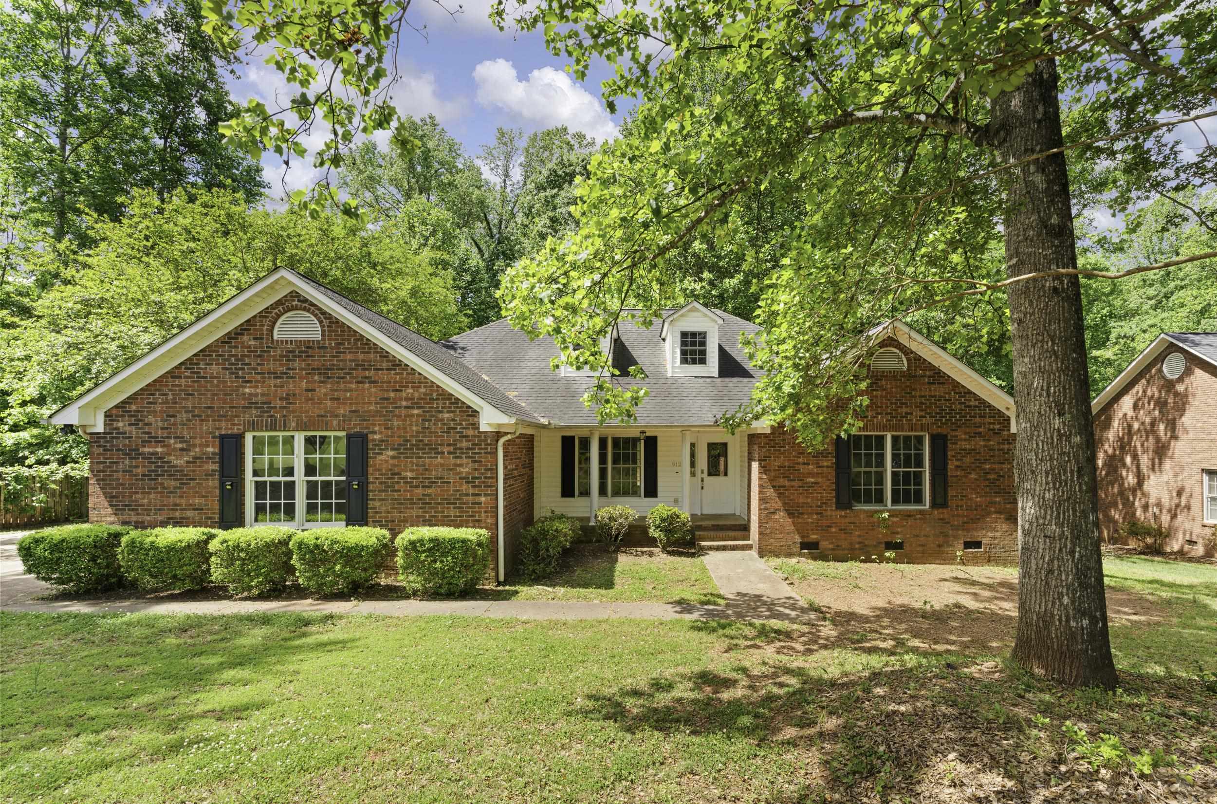 912 Still Spring Run, Inman, South Carolina image 1