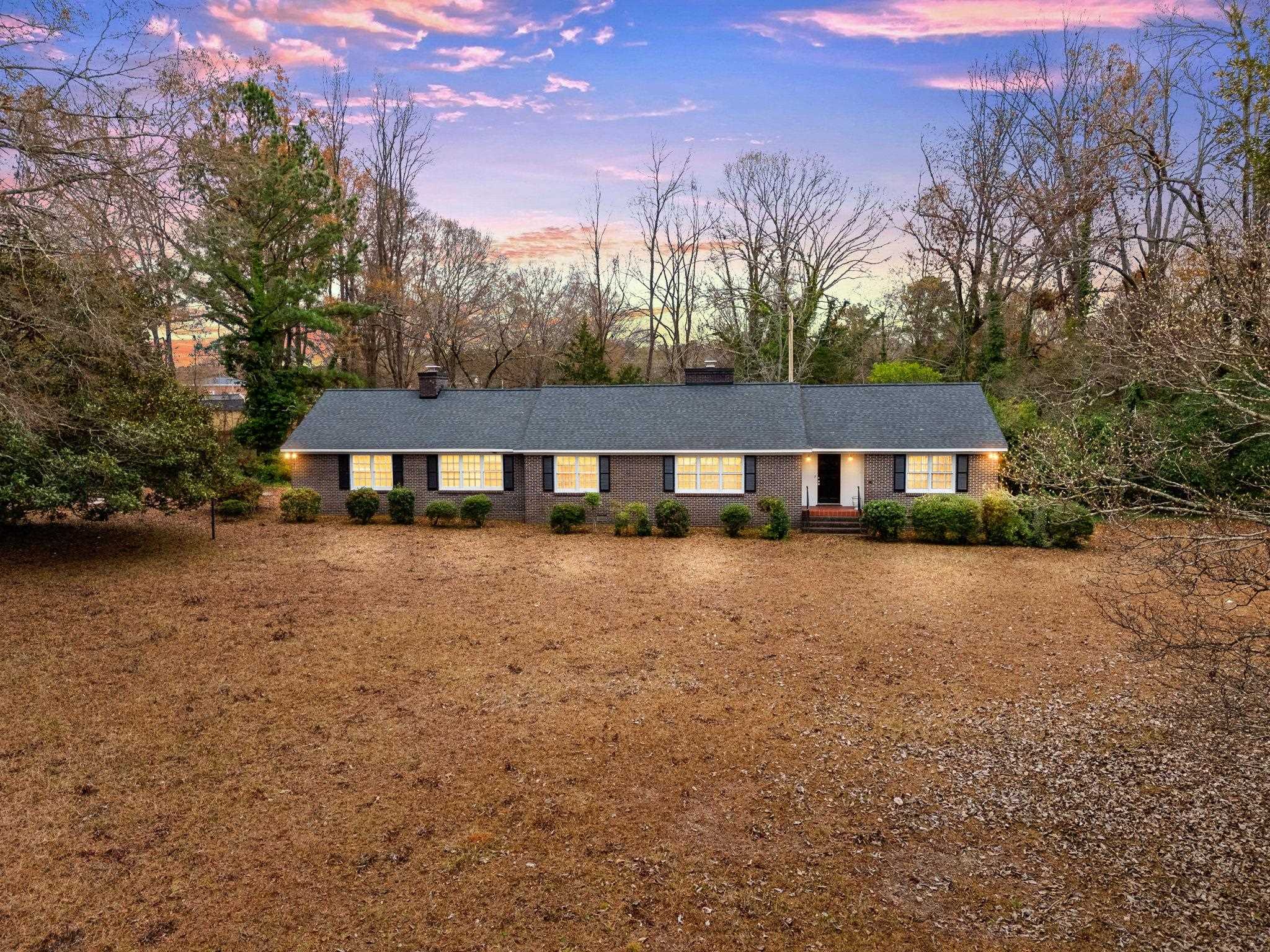 114 York Street, Clinton, South Carolina image 1