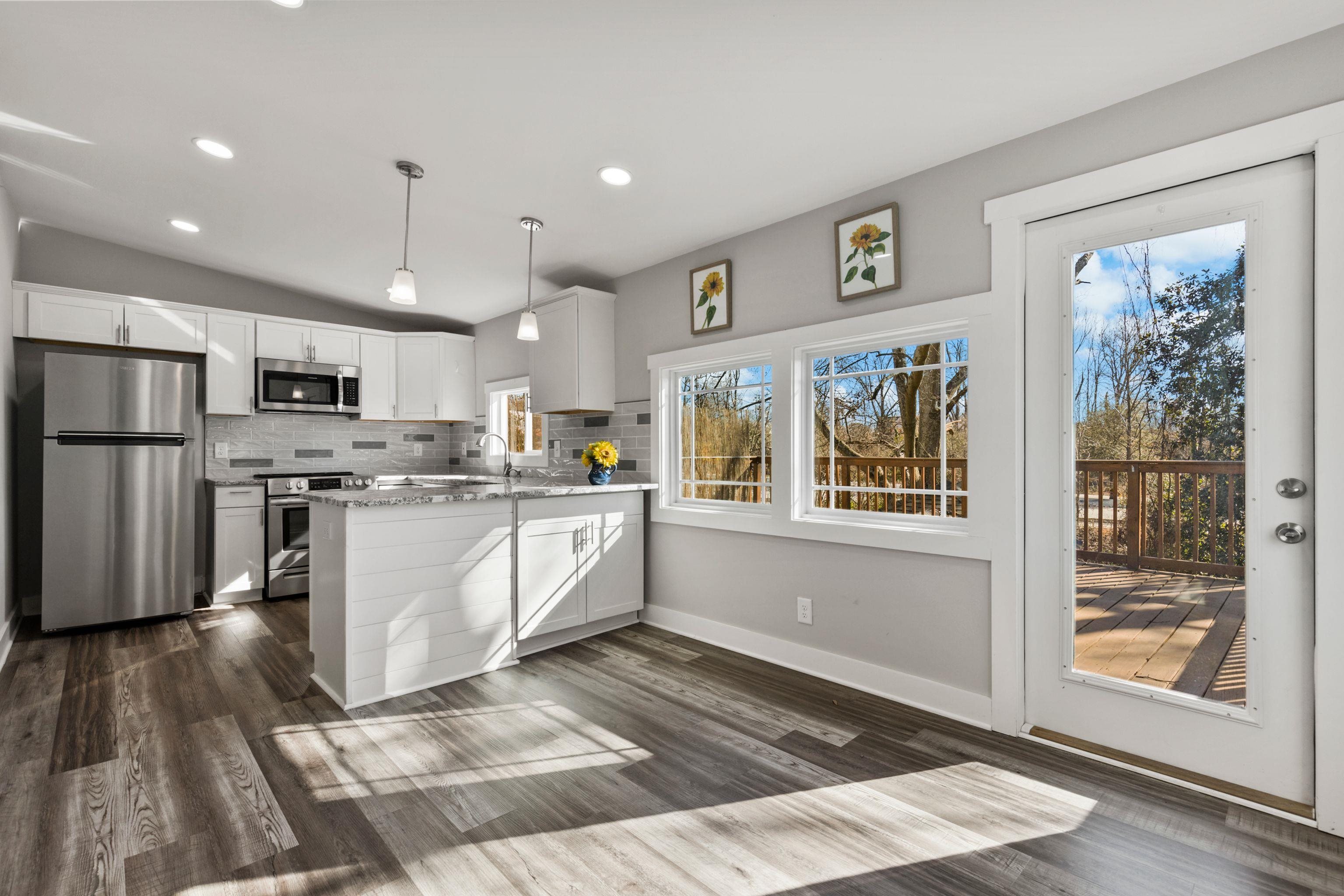 562 Lowndes Hill Road, Greenville, South Carolina image 11