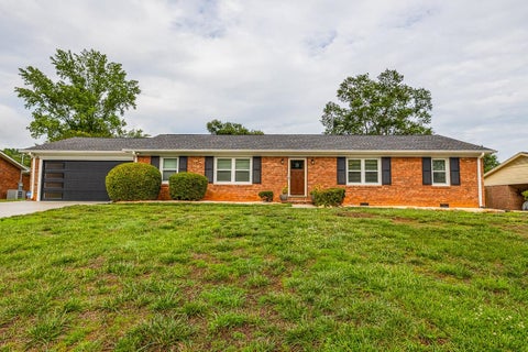 Homes For Sale - 115 Shelton Drive<br/> Spartanburg, SC 29307