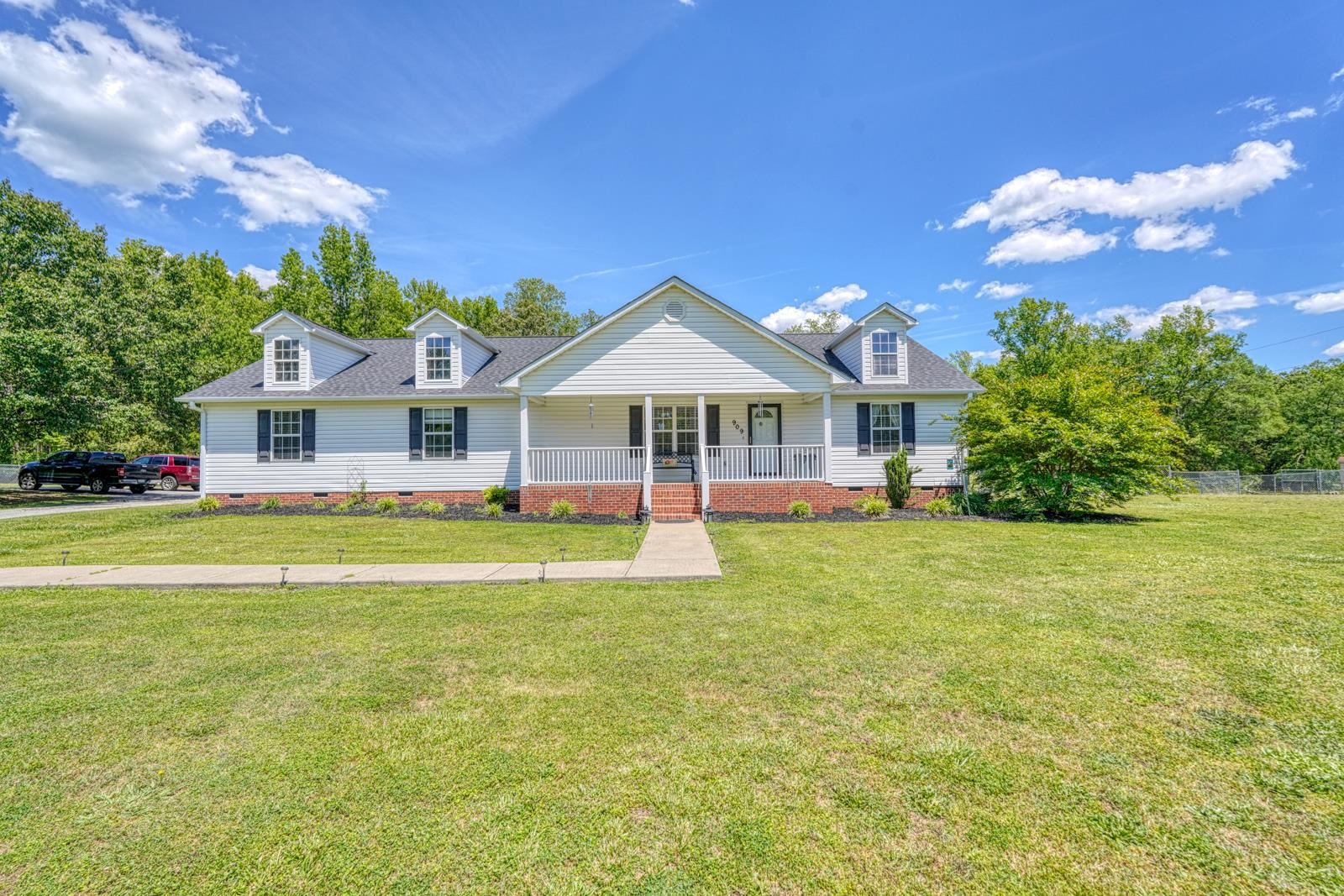 909 Rocky Ridge Road, Enoree, South Carolina image 1