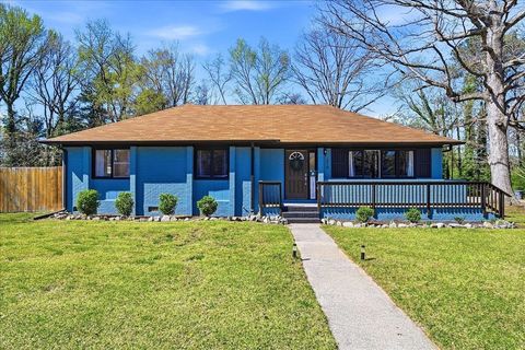 Homes For Sale - 219 Seven Oaks Lane<br/> Spartanburg, SC 29301