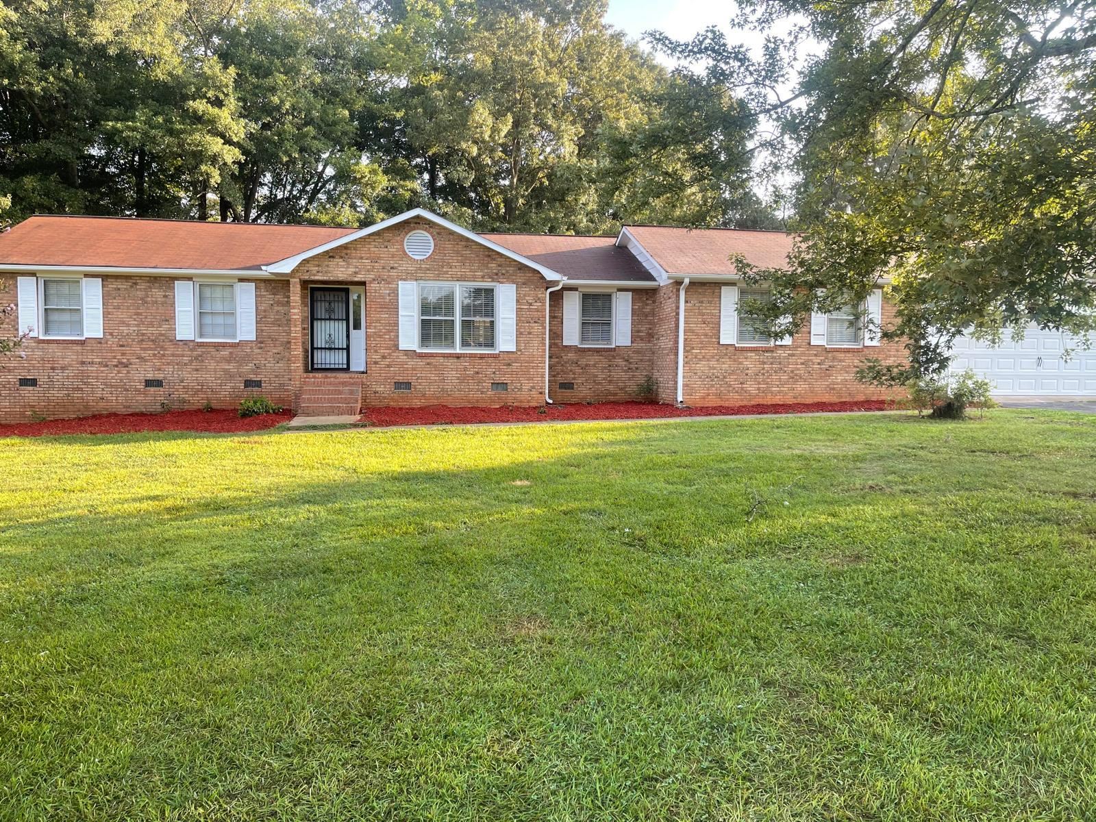 405 Quail Ridge Circle, Boiling Springs, South Carolina image 1