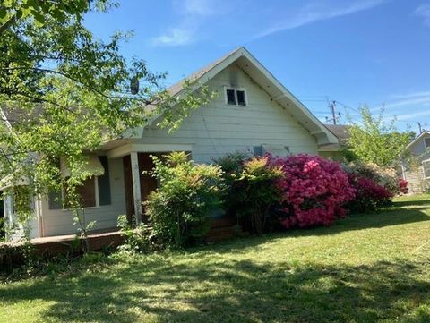 Homes For Sale - 3 Beech Street<br/> spartanburg, SC 29303