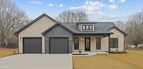 Homes For Sale - 3910 Highway 357<br/> Inman, SC 29349