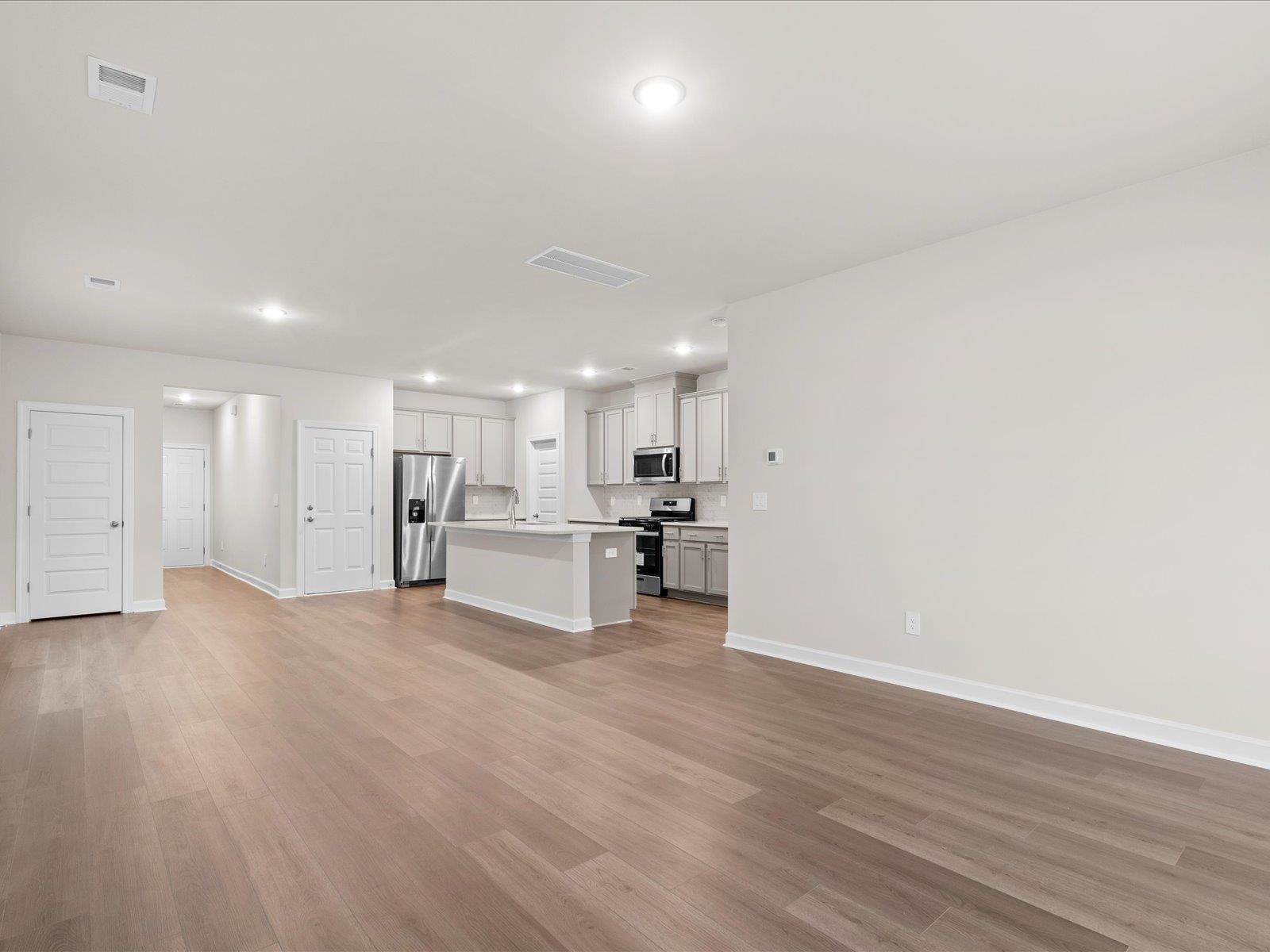 313 Yellowstone Trail, Gray Court, South Carolina image 4