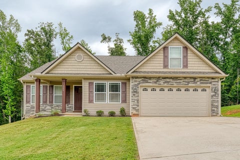 Homes For Sale - 340 W River Grove Circle<br/> Roebuck, SC 29376