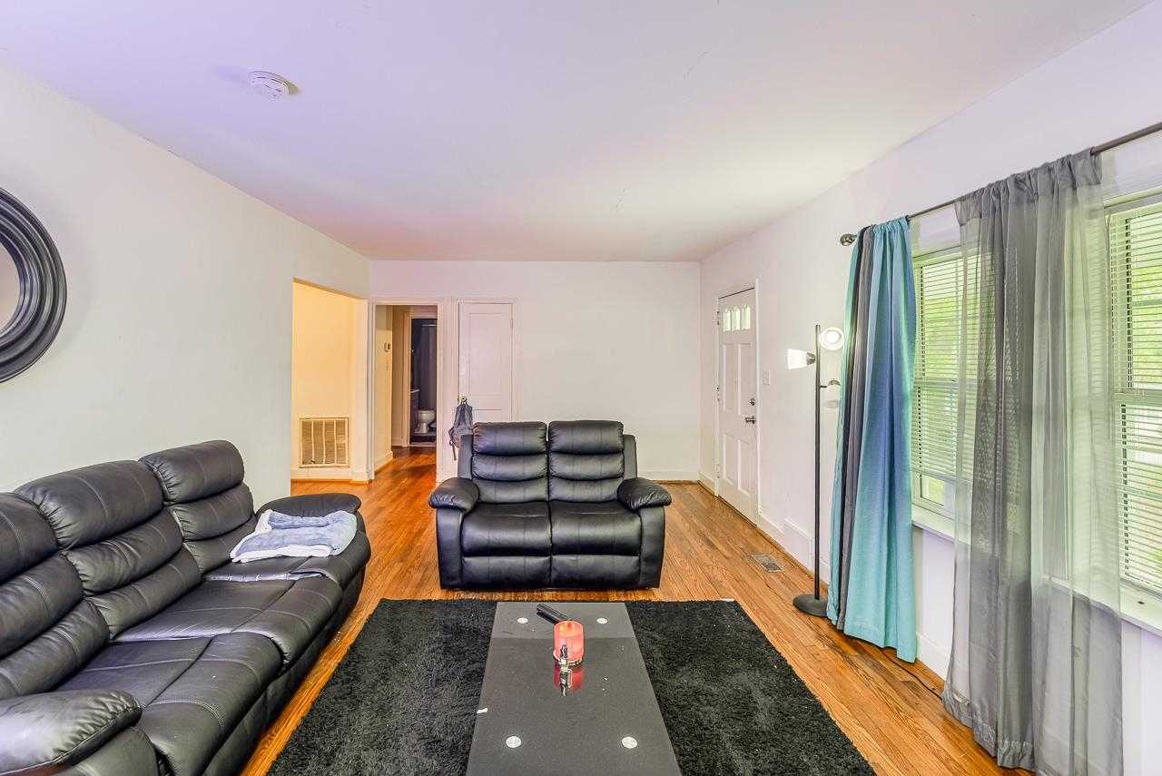 409 E Shore Drive, Spartanburg, South Carolina image 6