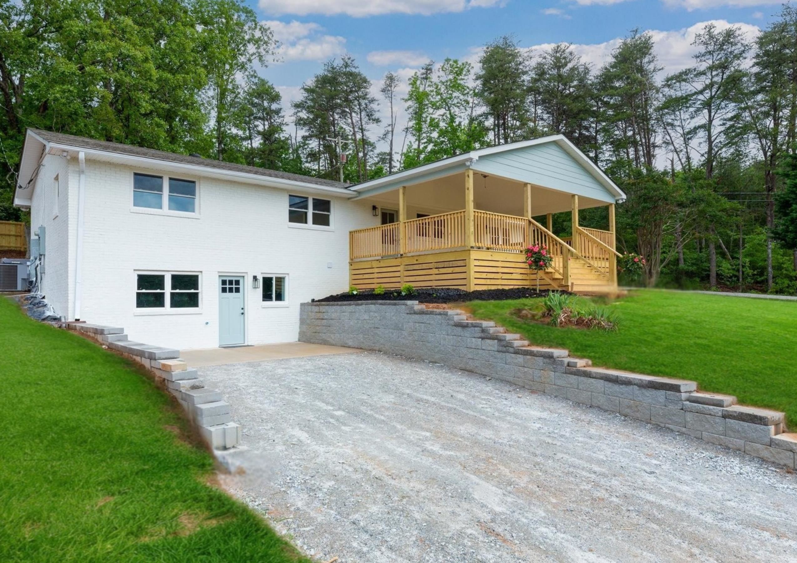 101 Fairview Drive, Greenville, South Carolina image 3