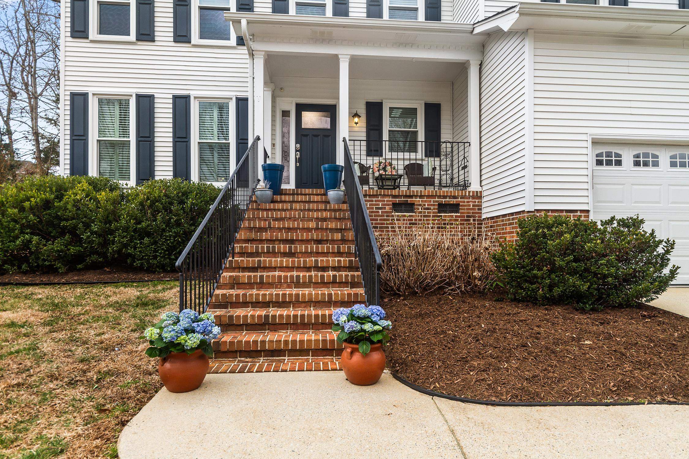 125 River Way Drive, Greer, South Carolina image 2