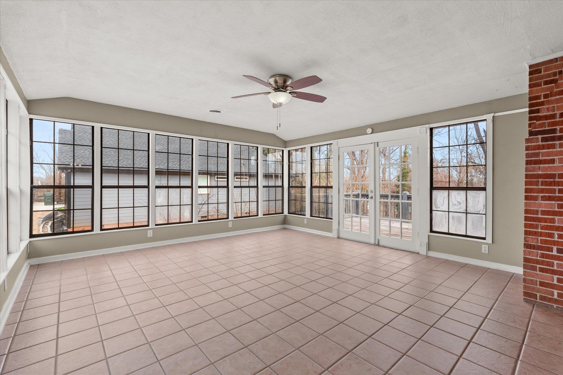 1518 Memorial Drive Extension, Greer, South Carolina image 11