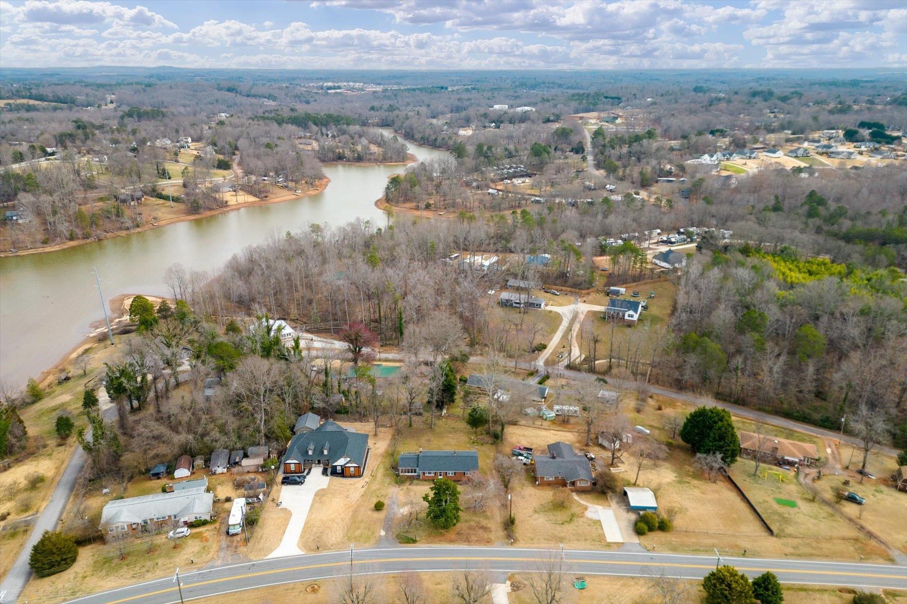 1518 Memorial Drive Extension, Greer, South Carolina image 3
