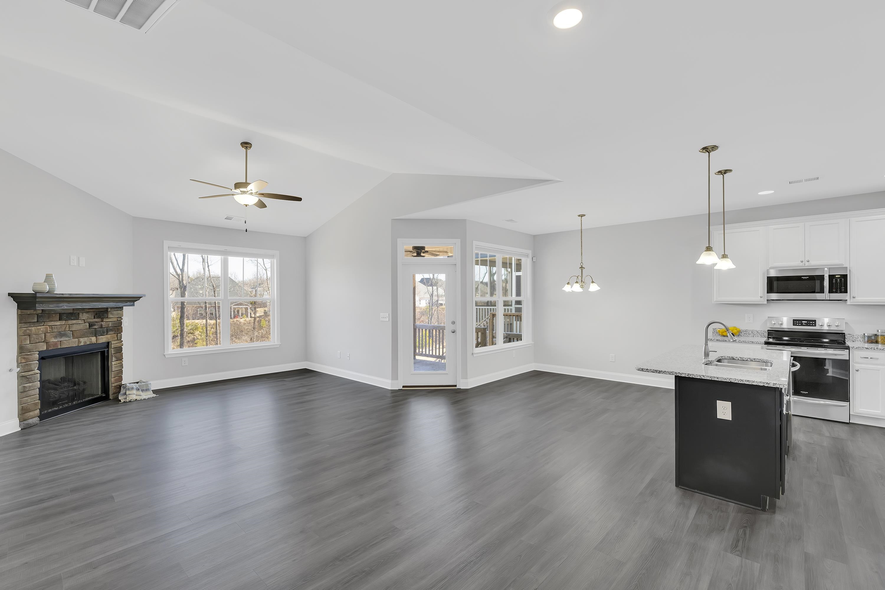 285 Foxbank Circle, Greer, South Carolina image 6