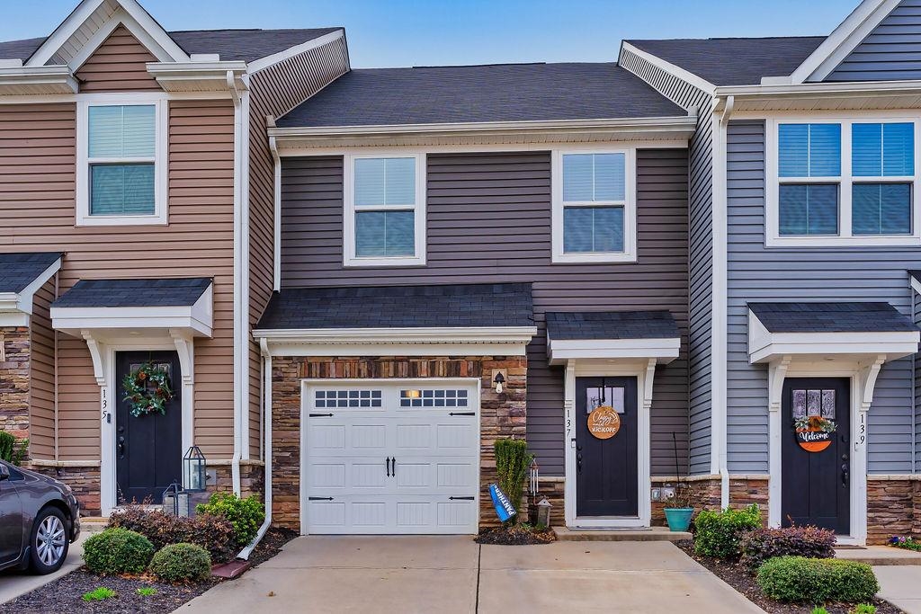 137 Marthawood Lane, Greer, South Carolina image 1