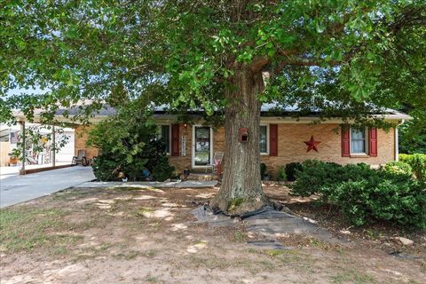 A home in Chesnee