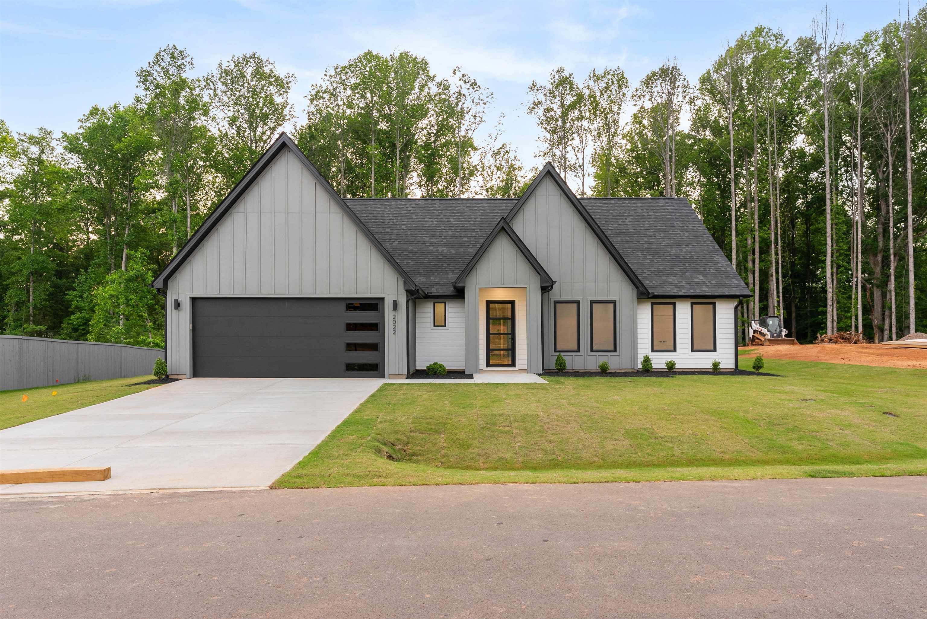 2022 Blessed Drive, Inman, South Carolina image 2