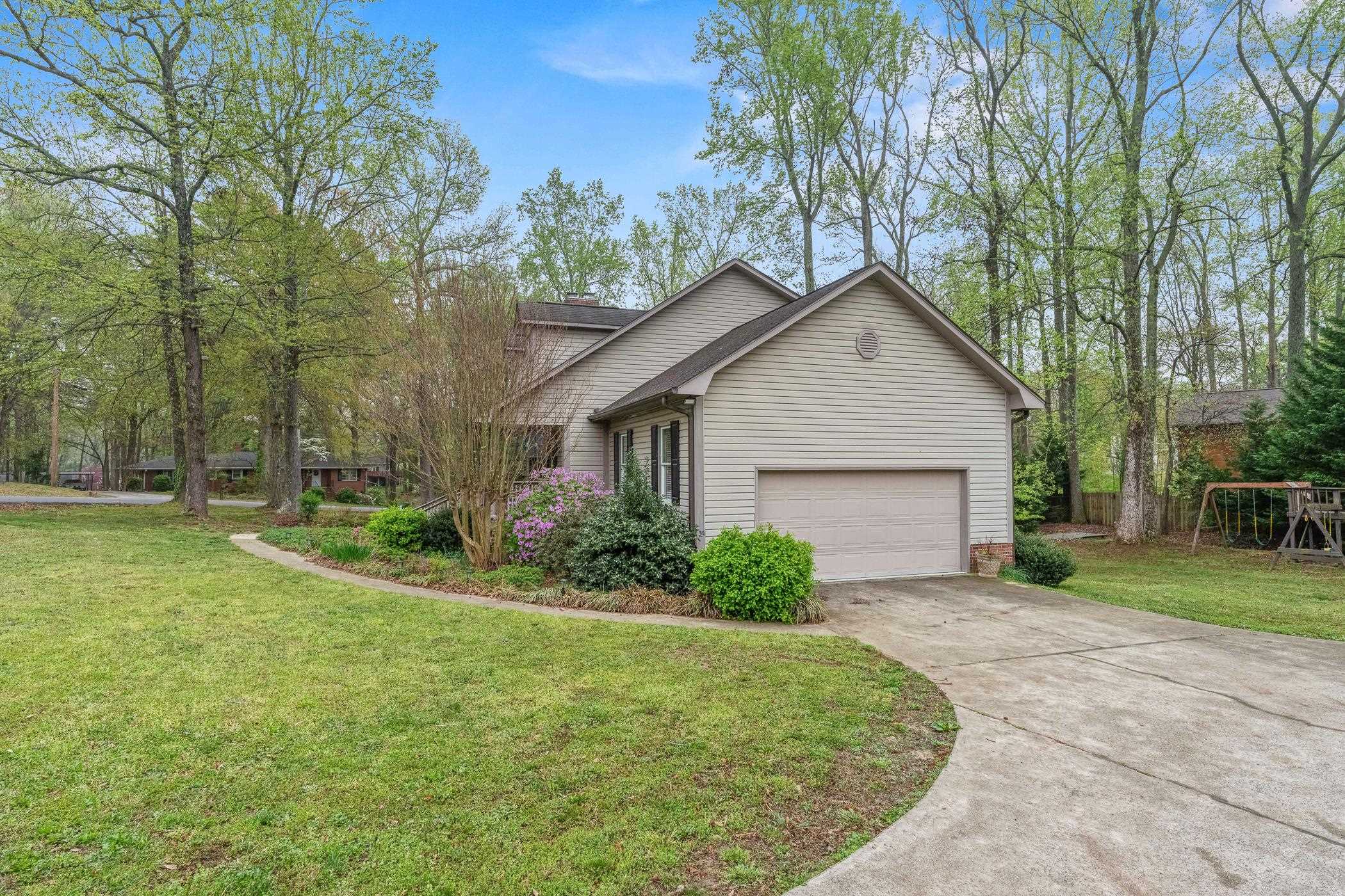 110 Melanie Lane, Greenville, South Carolina image 3
