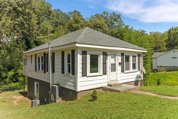 403 E JEFFERIES ST, GAFFNEY, SC 29340 - Image eac141d96541dcd97a2989c56ecb6c3e/2043235492