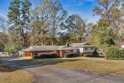 Homes For Sale - 524 Perrin Drive<br/> Spartanburg, SC 29307