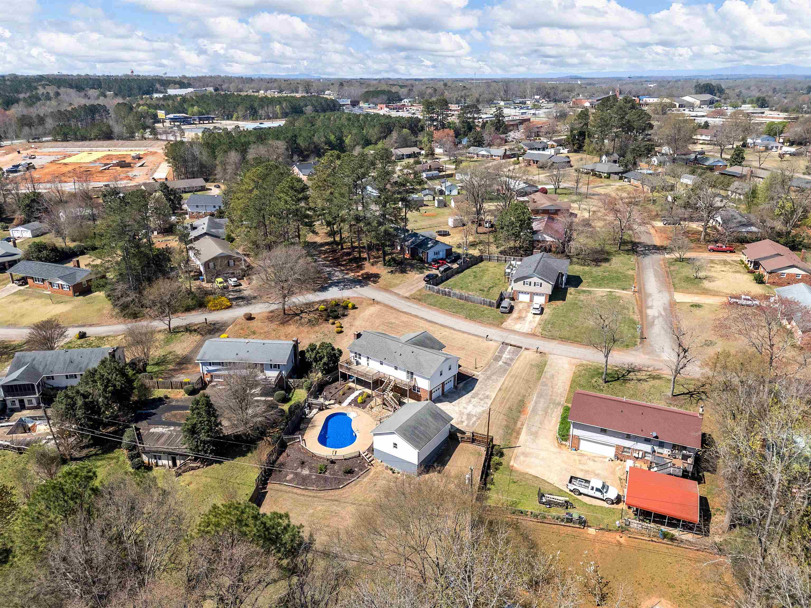 128 Hendrix Drive, Boiling Springs, South Carolina image 2