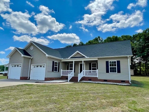 Homes For Sale - 105 Falcon Lane<br/> Cherokee County, Chesnee, SC 29323