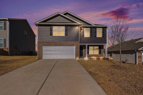 Homes For Sale - 365 Valencia Circle<br/> Wellford, SC 29385