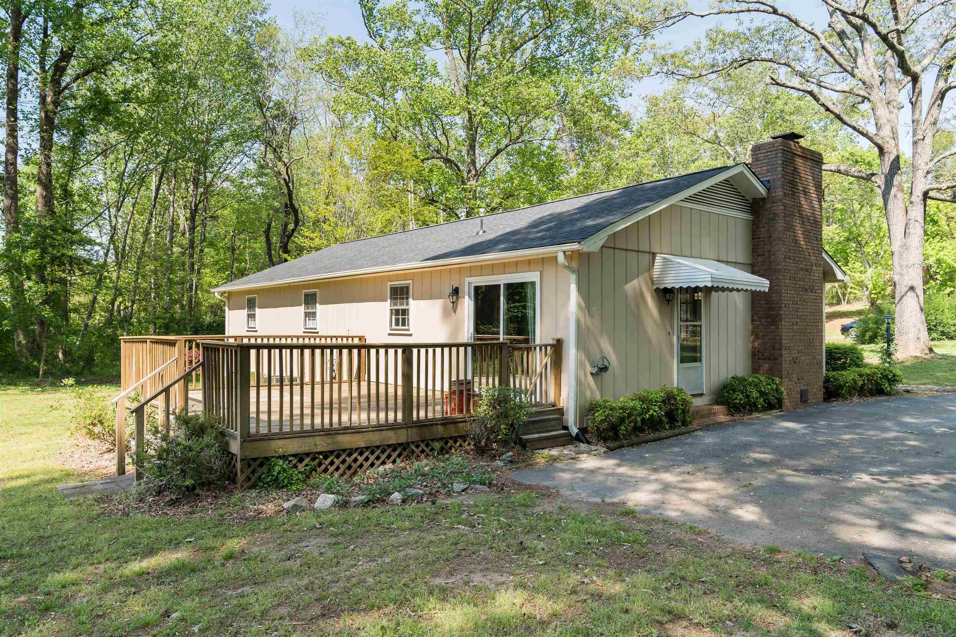 419 Shady Point, Inman, Virginia image 3