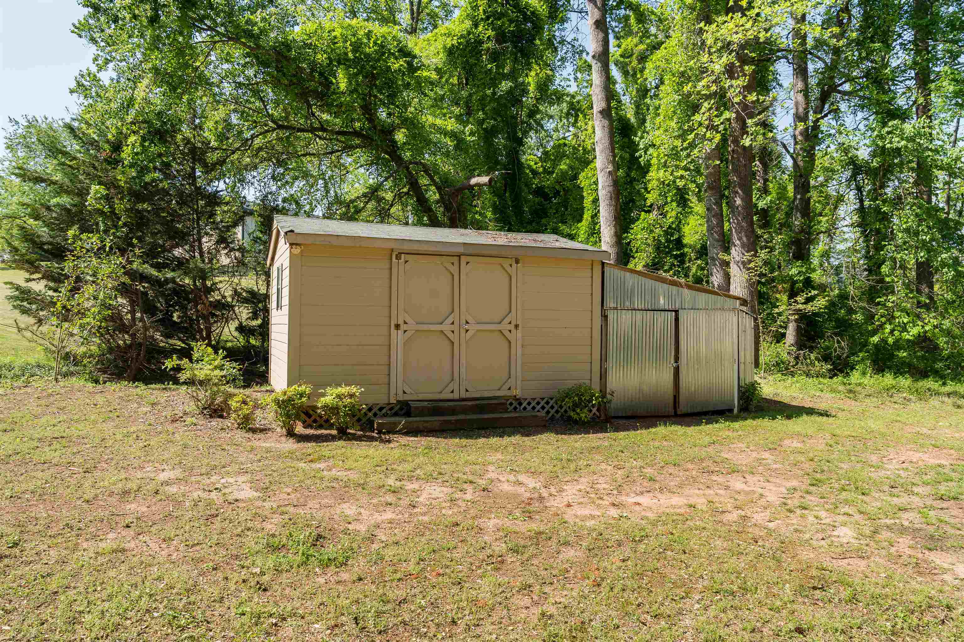 419 Shady Point, Inman, Virginia image 5