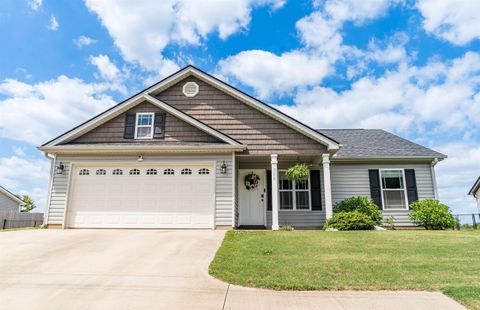 Homes For Sale - 300 Brown Arrow Circle<br/> Inman, SC 29349