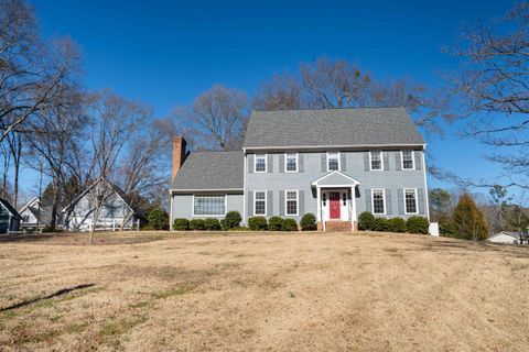 Homes For Sale - 125 Williamsburg Drive<br/> Spartanburg, SC 29302