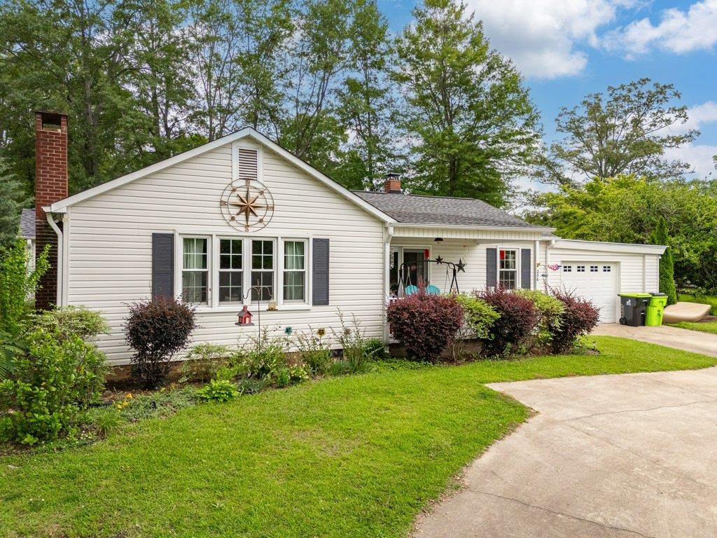 206 Mountain View, Landrum, South Carolina image 2