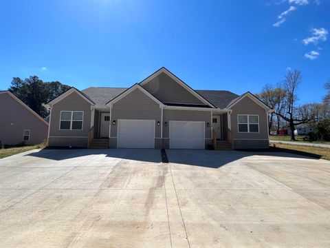 Multifamily For Sale - 250 York Street<br/> Chesnee, SC 29323
