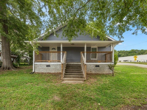 Homes For Sale - 207 Poole Street<br/> Woodruff, SC 29388