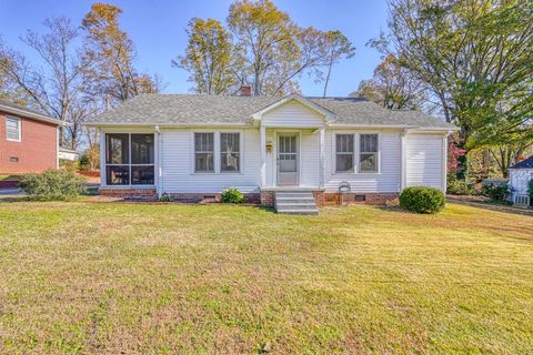 A home in Laurens