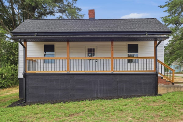 706 GRAY ST, WOODRUFF, SC 29388 - Image f2cd8df7a42feaed1c3293296fb056b1/1312109287