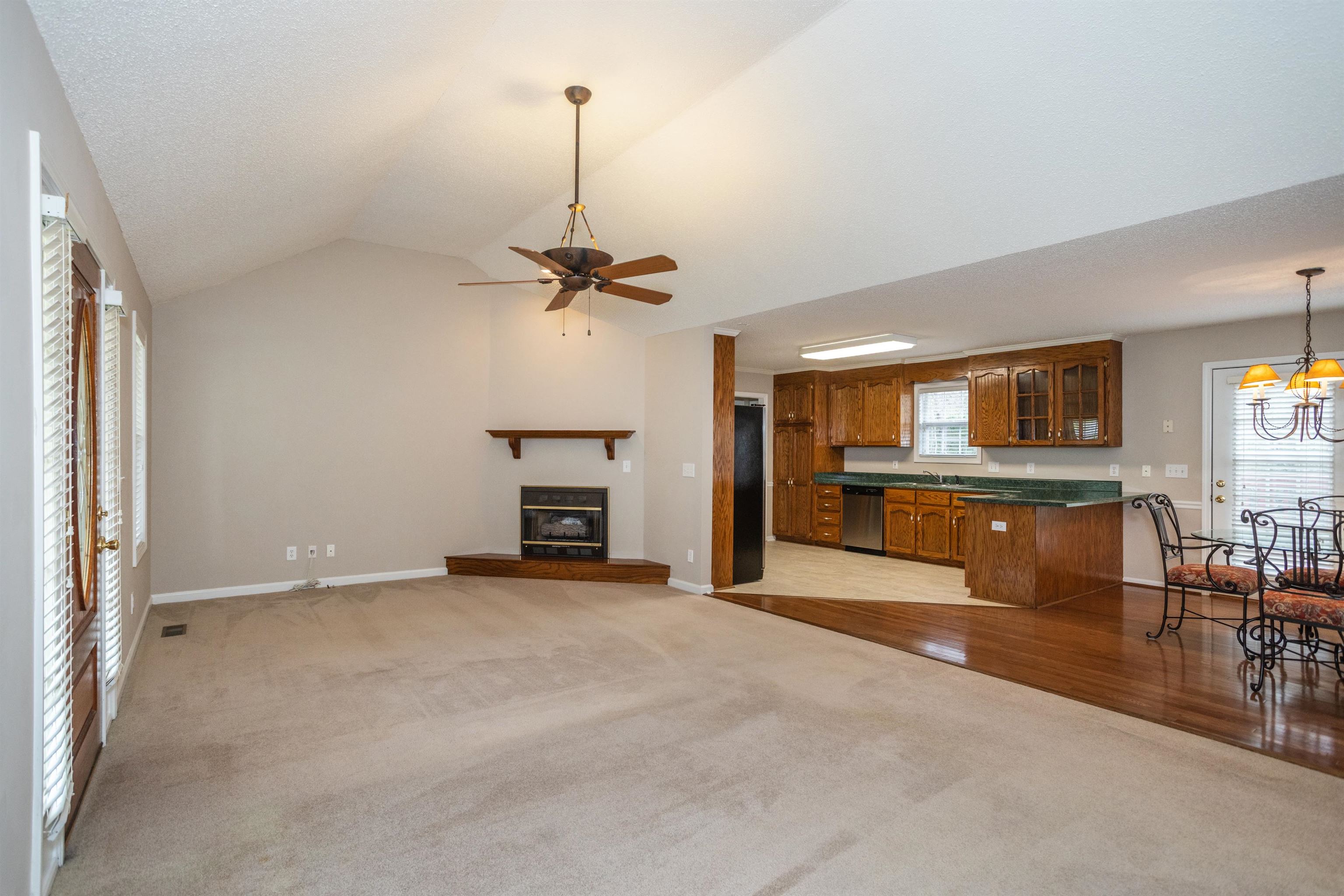 220 Palmetto Circle, Greer, South Carolina image 10