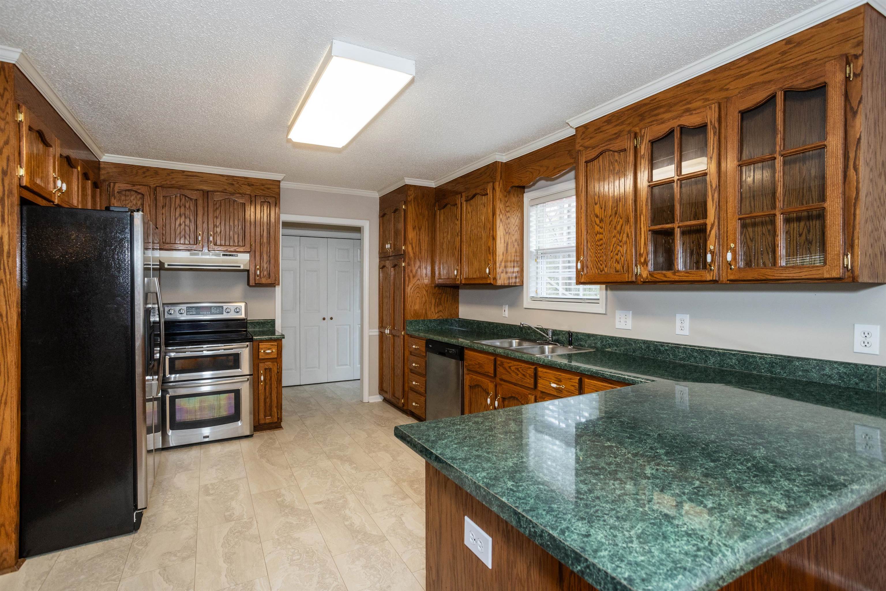 220 Palmetto Circle, Greer, South Carolina image 13