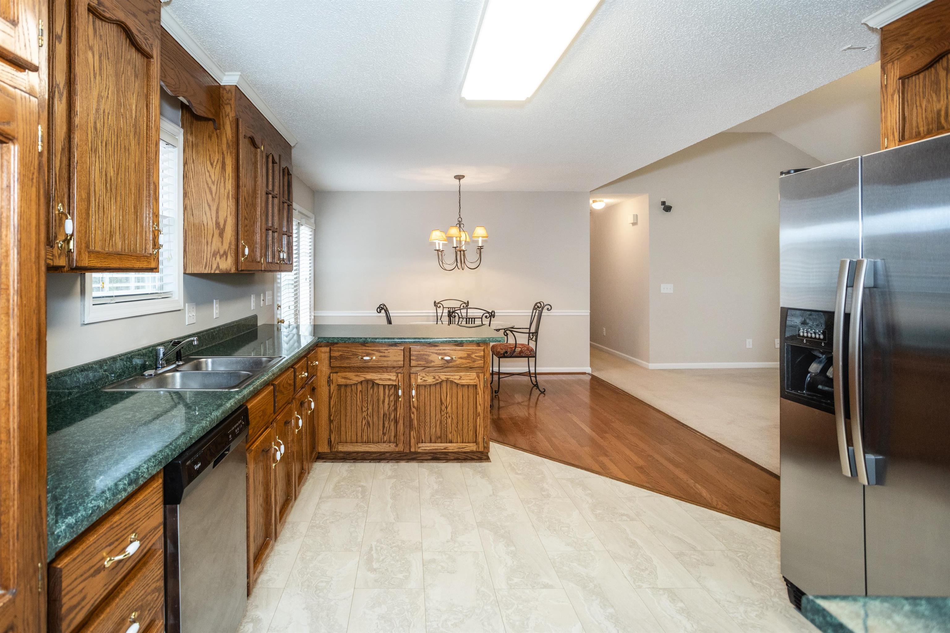 220 Palmetto Circle, Greer, South Carolina image 16