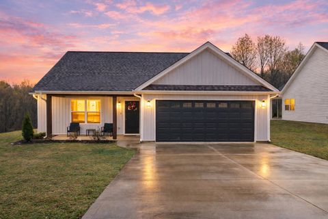 Homes For Sale - 3139 Lorenzo Court<br/> Inman, SC 29249