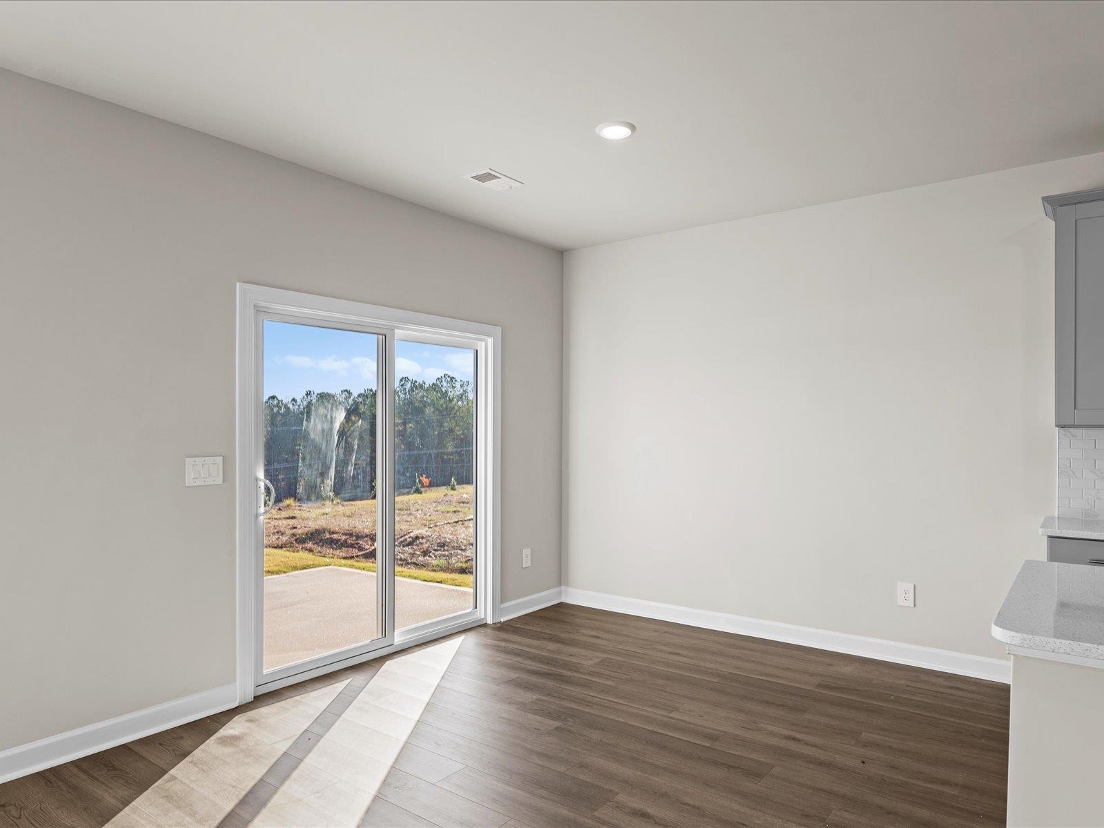 720 Penfold Pointe St, Wellford, South Carolina image 14