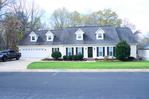 Homes For Sale - 204 Georgetown Court<br/> Moore, SC 29369