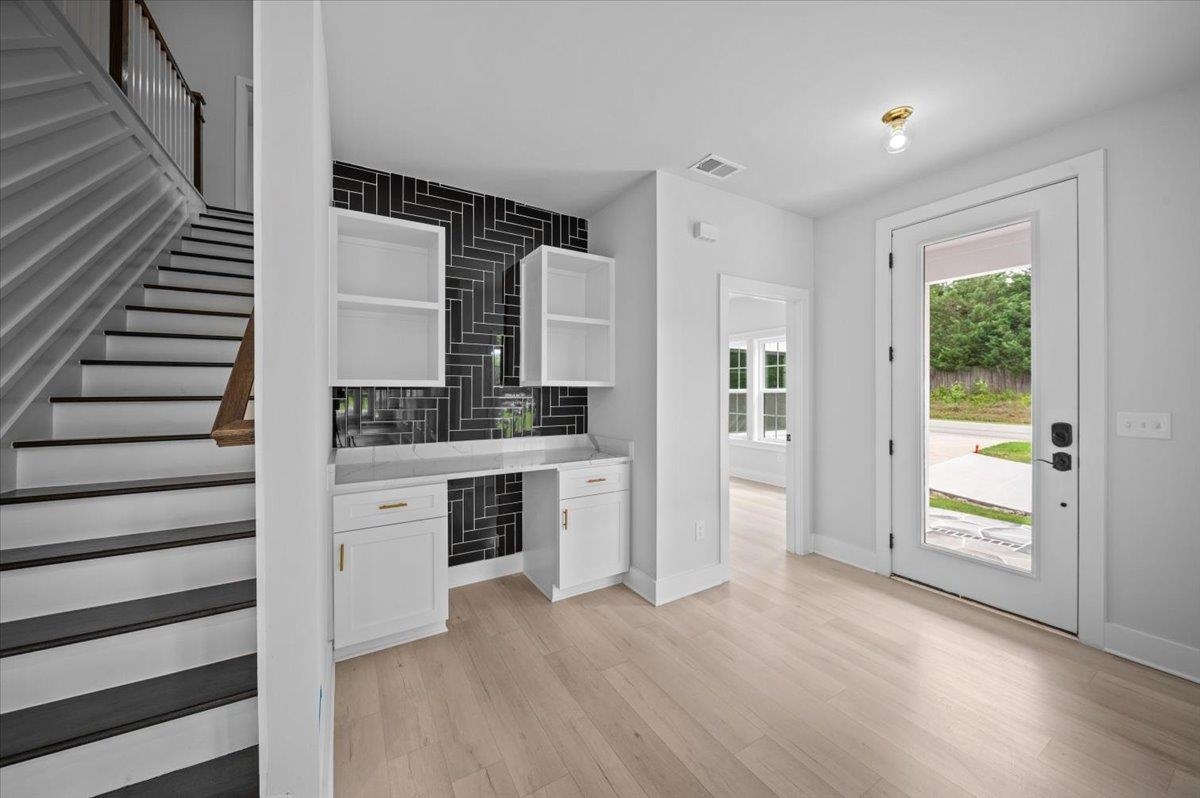 219 Glenwood Road, Easley, New York image 22