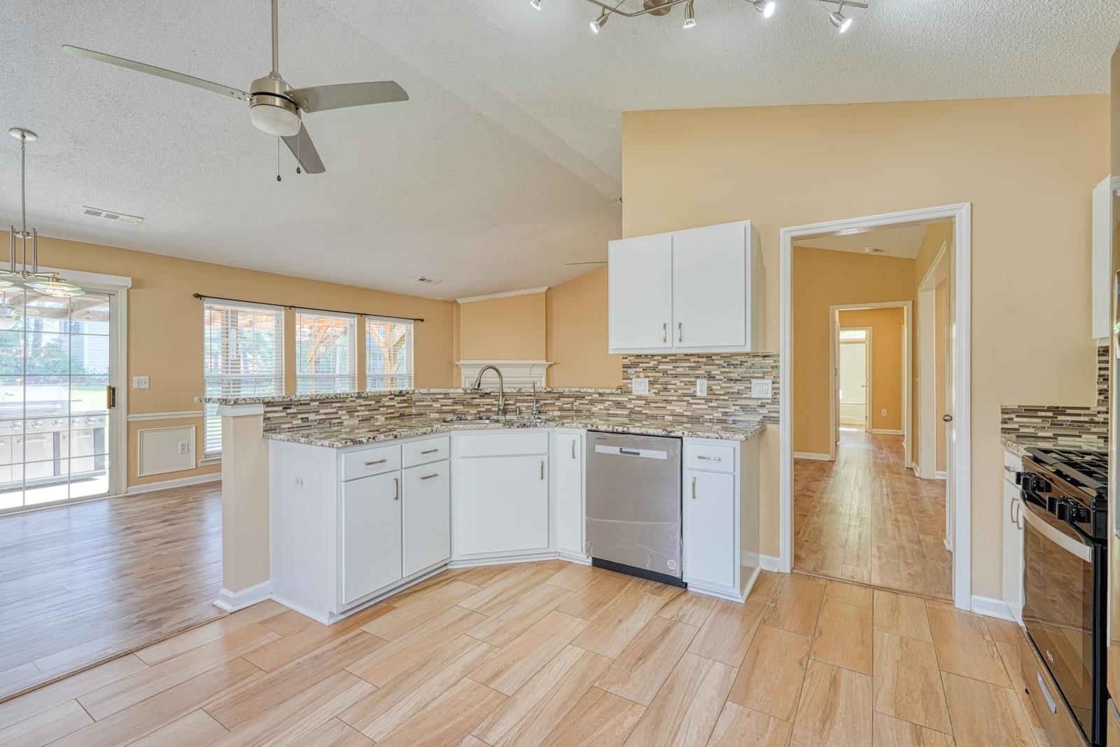 307 Valhalla Lane, Simpsonville, South Carolina image 11