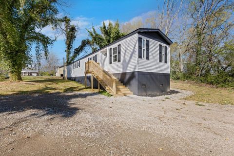 Mobile Home For Sale - 204 Wardlaw Street<br/> Union County, Union, SC 29379