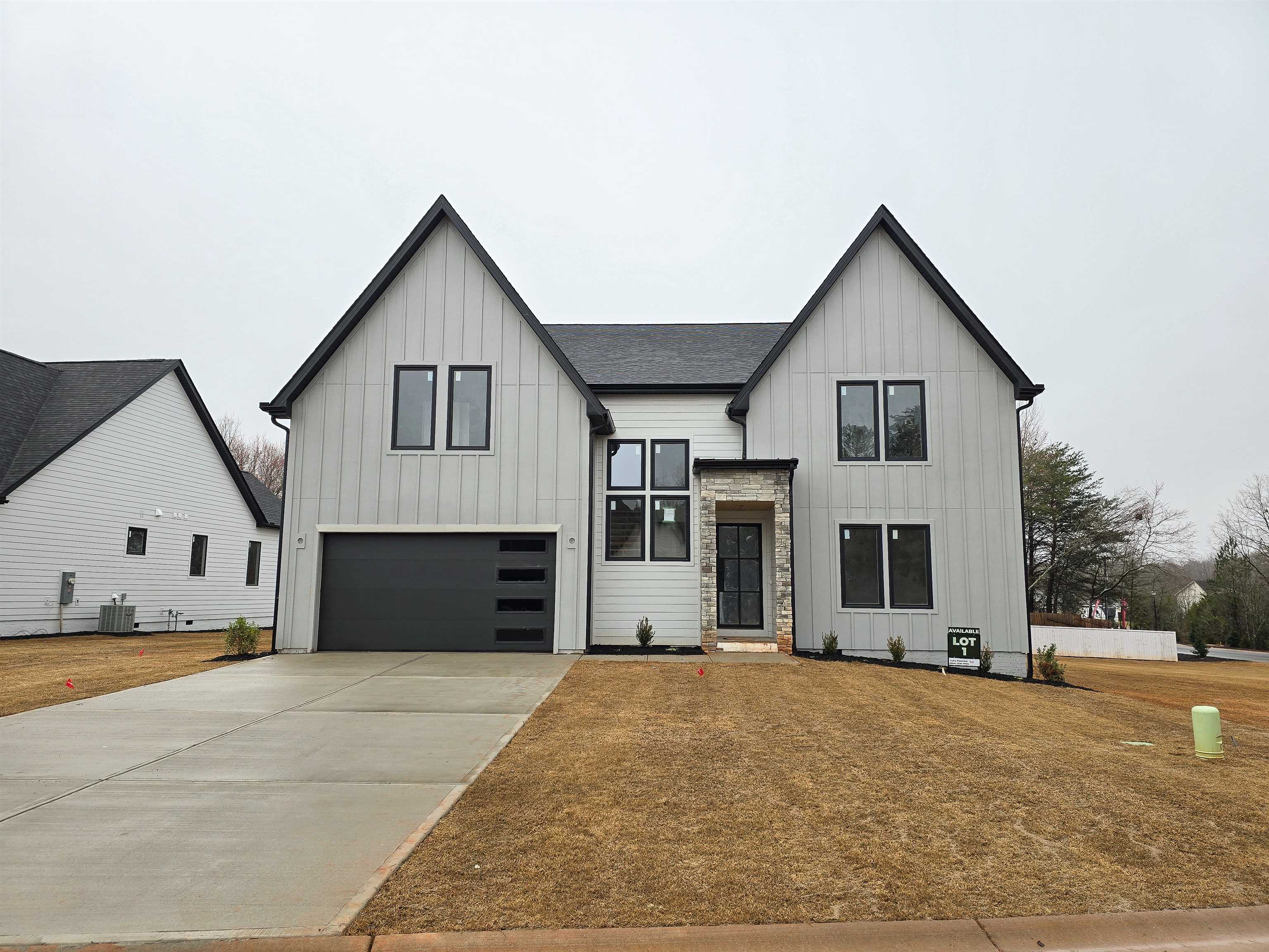 726 New South Court, Wellford, South Carolina image 1