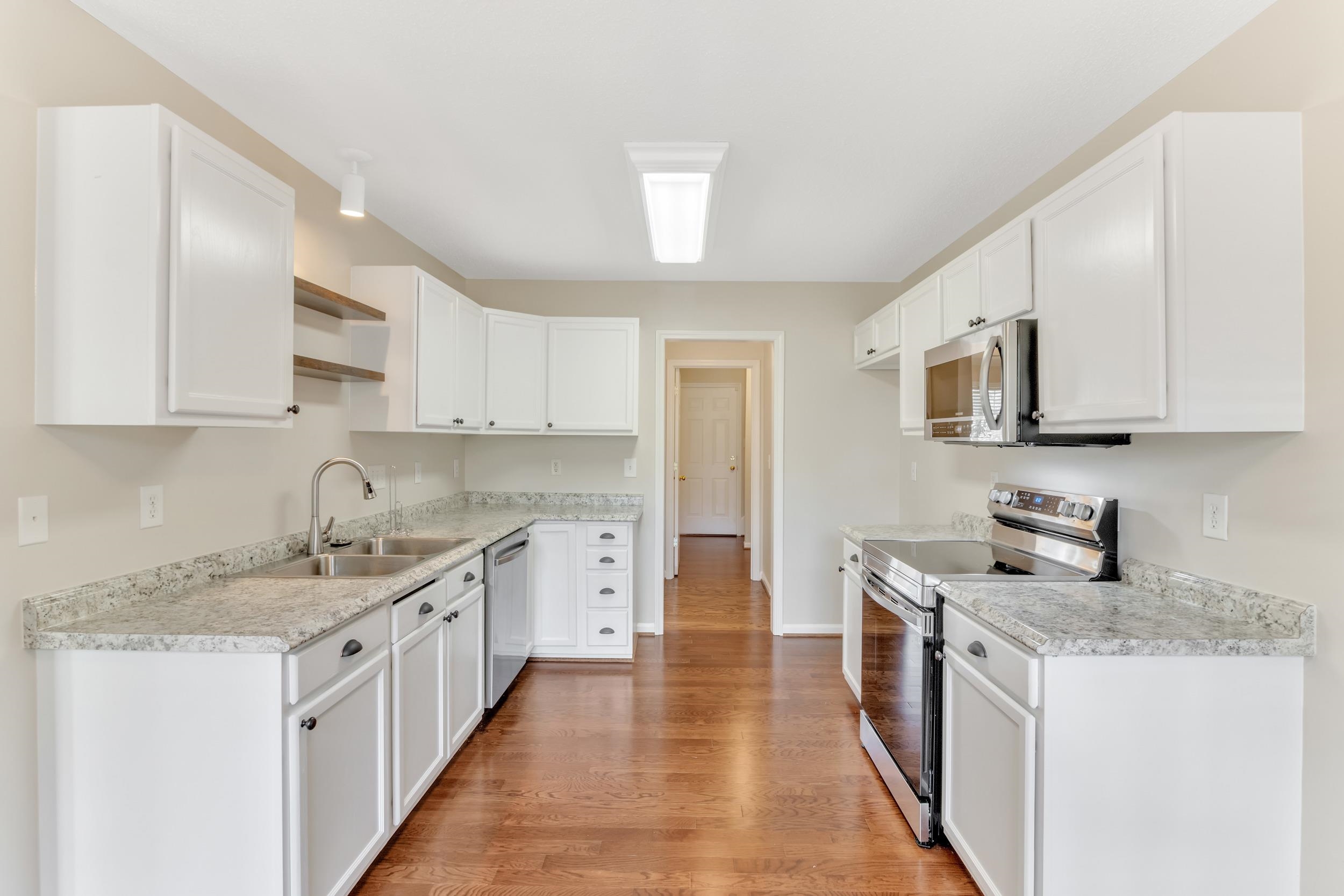 313 Lexington Place Way, Greenville, South Carolina image 2