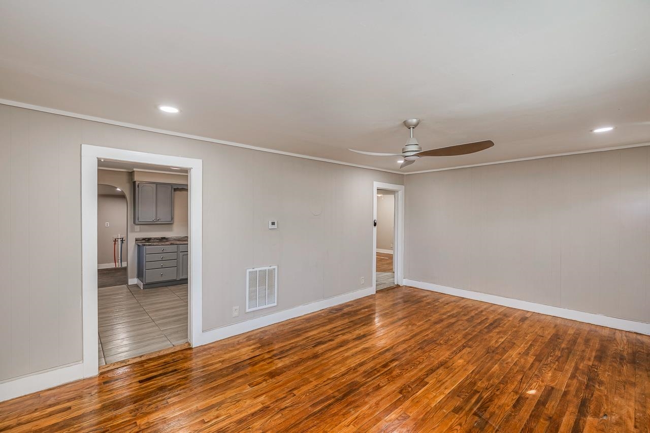 107 Ravenscroft Street, Union, South Carolina image 3
