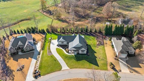 A home in Travelers Rest