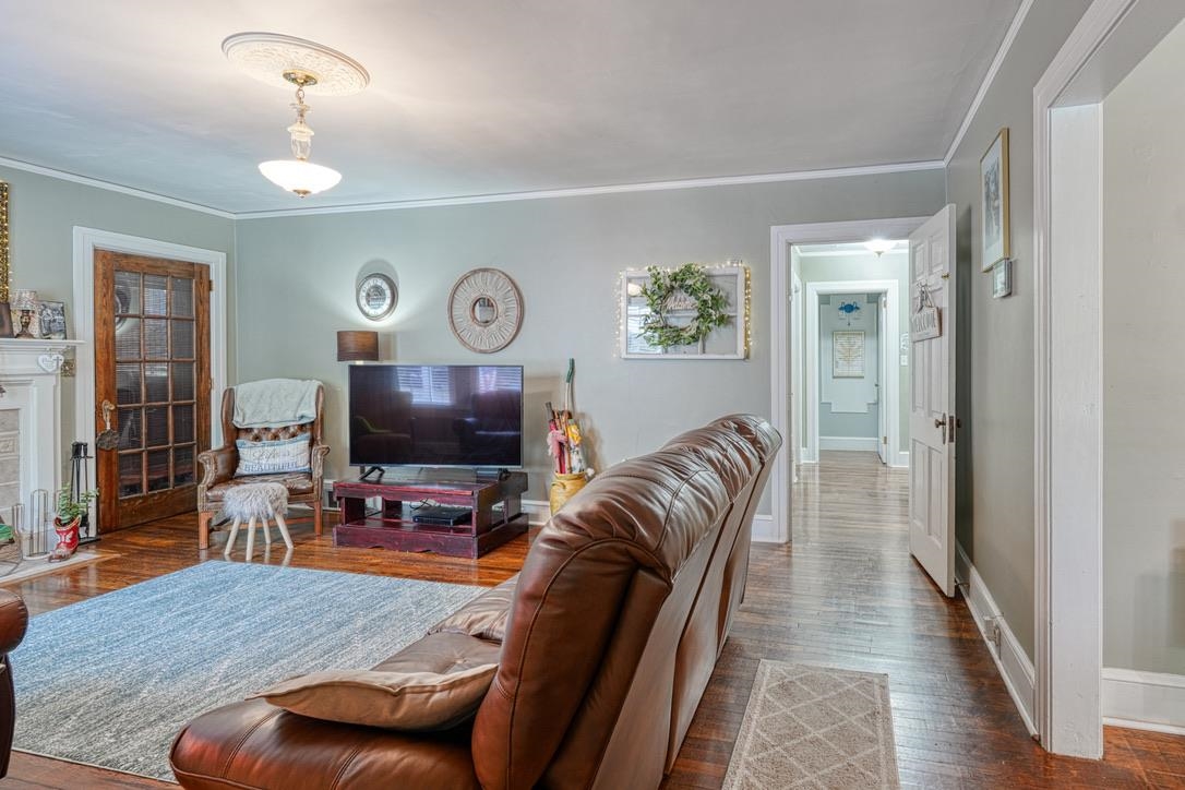 521 S Limestone Street, Gaffney, South Carolina image 3